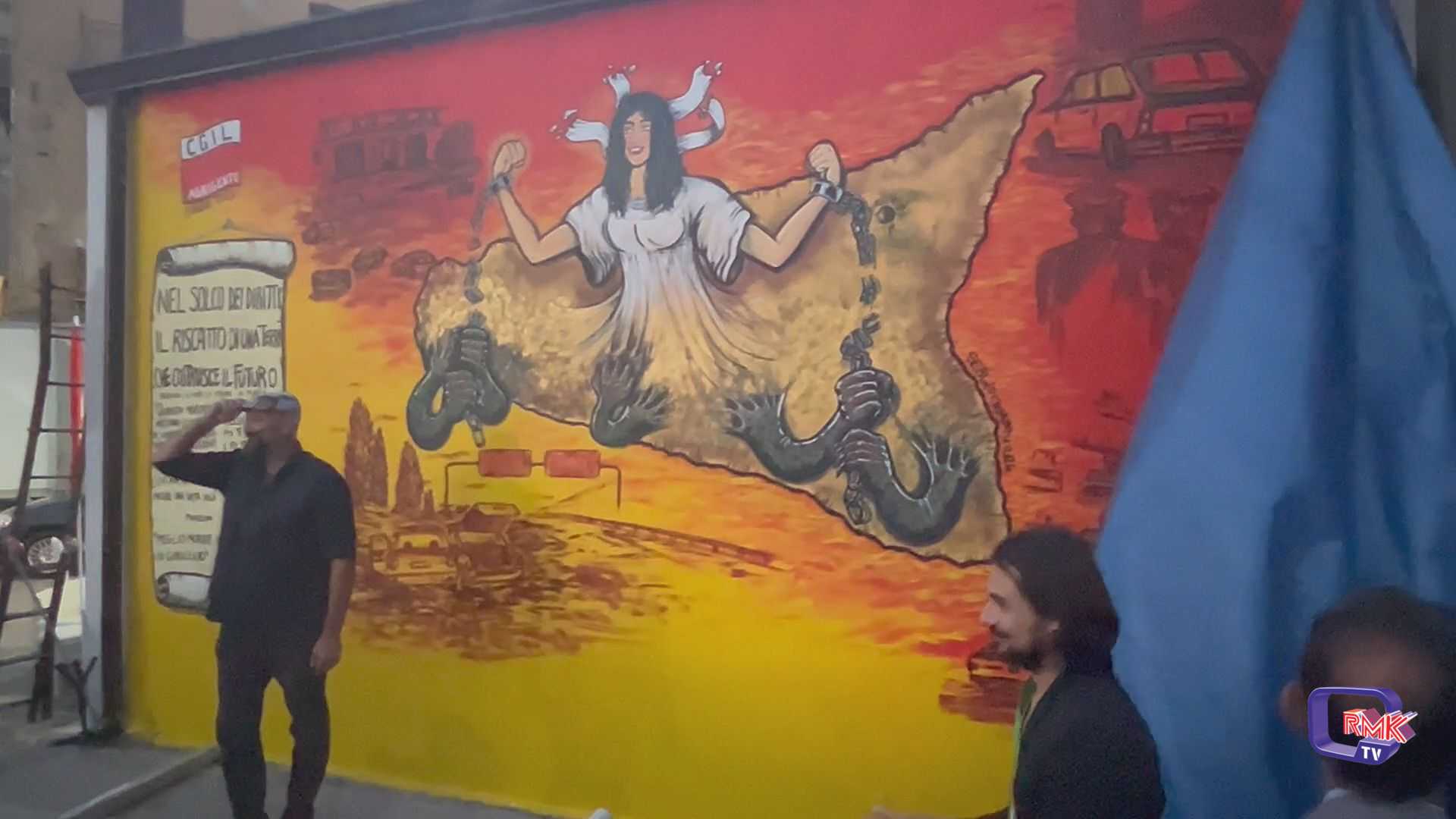 Un murale antimafia voluto dalla Cgil in piazzale Rosselli ad Agrigento